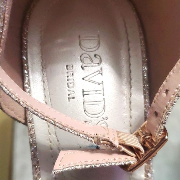 David bridal Gold Sparkly Shoes size 8 - Picture 7 of 8